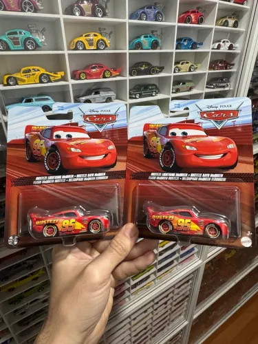 Carrinhos Disney Pixar Cars - Lightning McQueen Rusteze