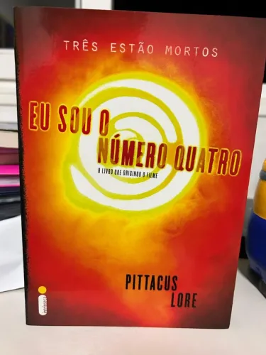 Livros "Eu sou o Número Quatro"