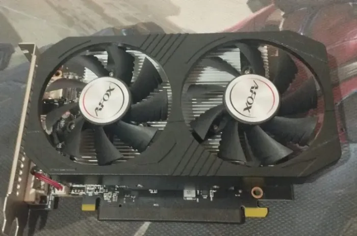 Placa de Video Afox Radeon RX 550, 4GB, GDDR5, 128-bit, AFRX550-4096D5H4-V5