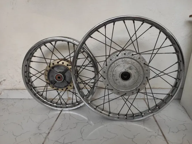 Par de Rodas para Biz ou Pop