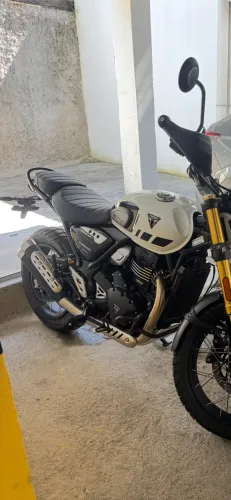 TRIUMPH SCRAMBER Xc