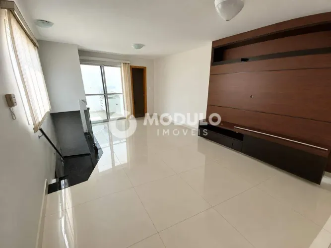 COBERTURA DUPLEX à venda, 3 quartos, 1 suíte, 2 vagas, Tubalina - Uberlândia/MG