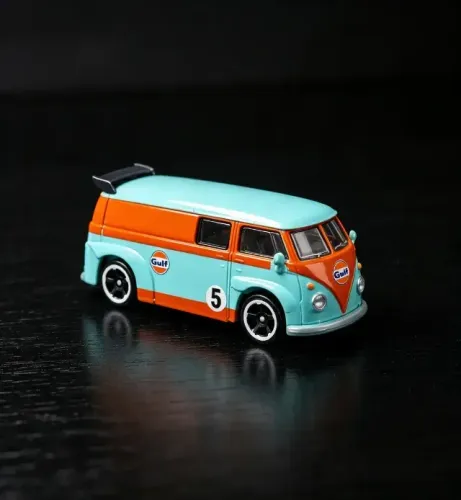 Miniatura Komboza Custom Vintage "Gulf" - Escala 1:64