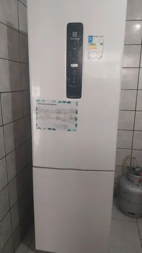 Geladeira Eletrolux IB45 Frost Free