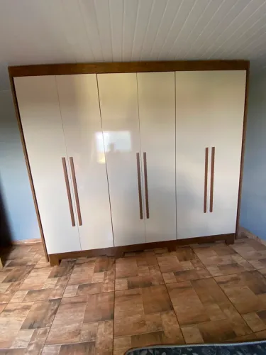 Vendo GUARDA-ROUPA NOVO ZERO!