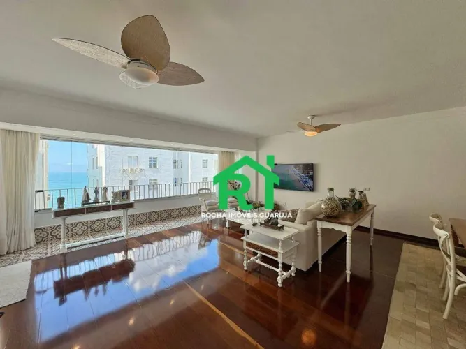 Apartamento à beira mar com 4 quartos (1 suíte), 1 vaga à venda em Pitangueiras, Guarujá