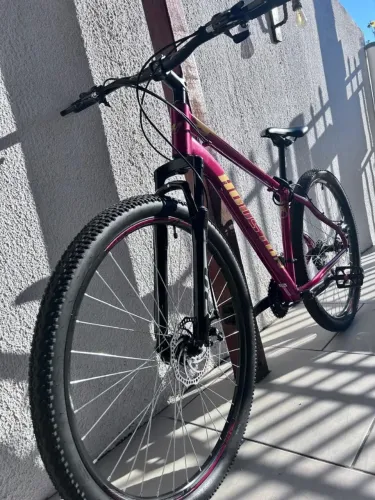 Vendo bicicleta nova aro "29