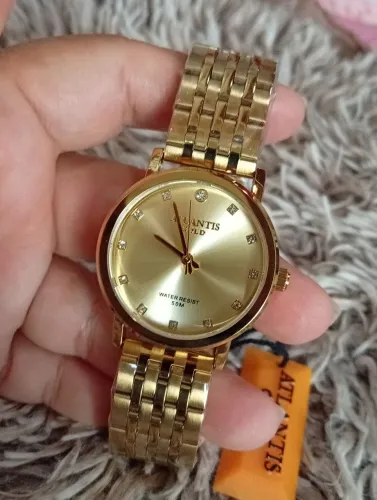 Lindo relógio Atlantis Gold feminino folheado a prova dágua,novo na caixinha