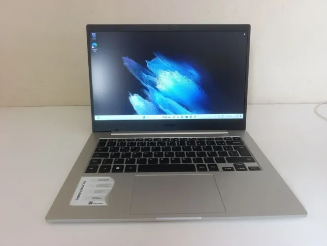 Notebook Samsung Galaxy book Go - 3 meses de garantia (24x no cartão)