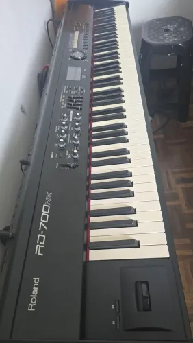 Teclado Roland RD-700NX
