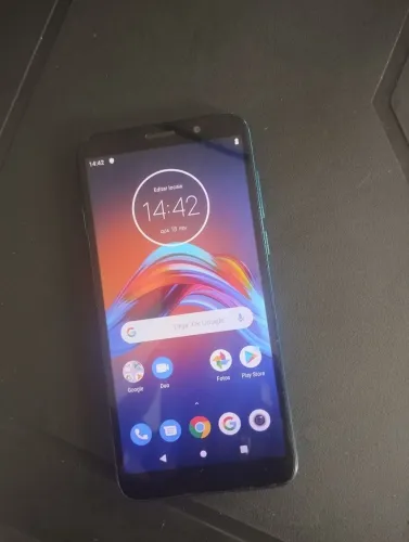 Celular Moto E6 play funcionando tudo 