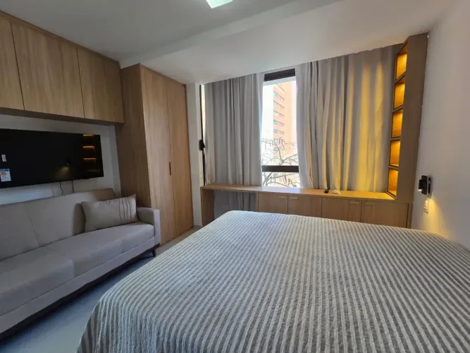 Studio Mobiliado 32,5 m² no Unique Live | Varanda Integrada e Ventilação Cruzada R$ 3.700