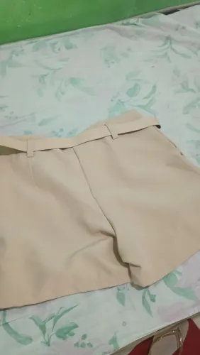 Vendo short nunca usado