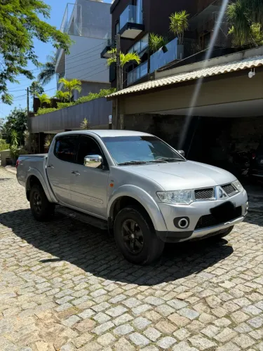 Mitsubishi L200 Triton HPE 3.2 CD TB Int.diesel AUT 2013