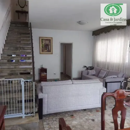 Excelente Sobrado Próximo à Praia - Ideal para Residência ou Comércio!