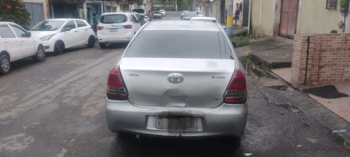 Toyota Etios XS Sedan 1.5 Flex 16V 4P Mec. 2013
