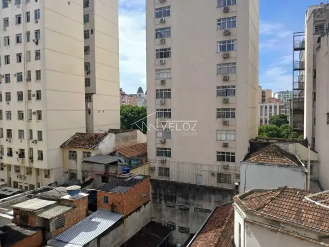 Kitnet/Conjugado - / Residencial / Centro