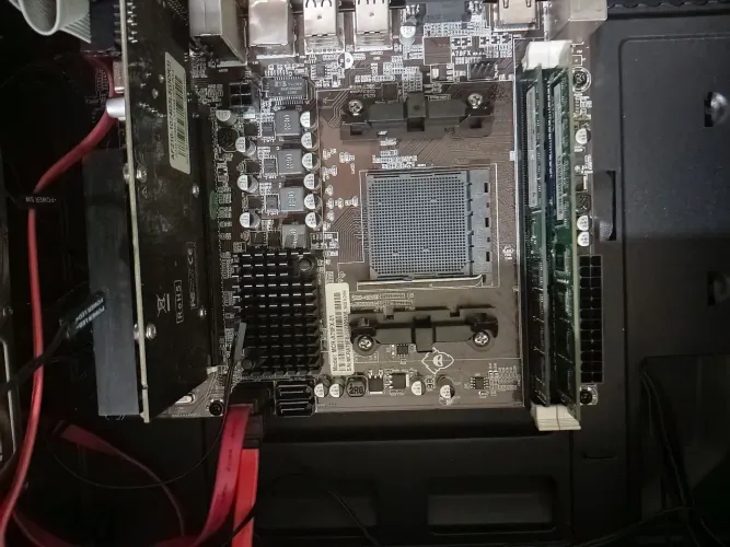 Placa-Mãe Mancer A78 FX AM3 e 8 gb ram ddr3