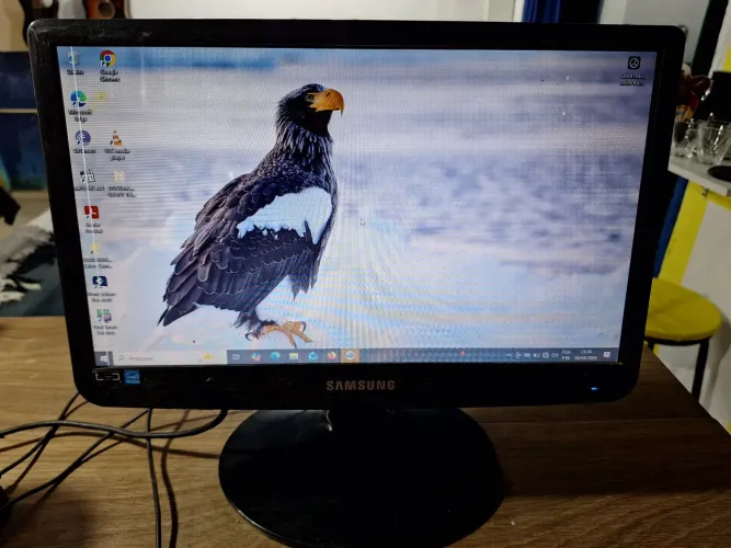 Vendo Monitor Samsung Model LS16B110, LED, Entrada VGA conforme foto