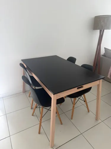 Mesa de jantar 130x90 cm
