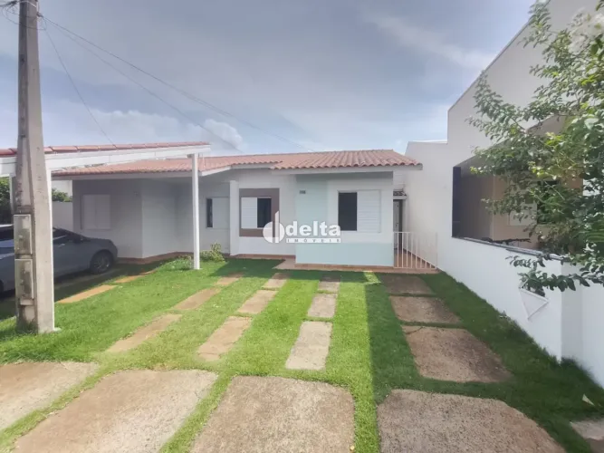 Casa com 2 quartos disponível para locação no bairro Jardim Califórnia em Uberlândia MG