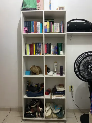 Estante para livros branca