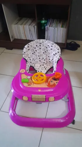 Vendo berço com colchão +andajar 