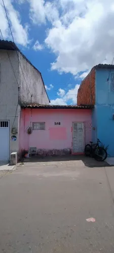 VENDO CASA BEM LOCALIZADA