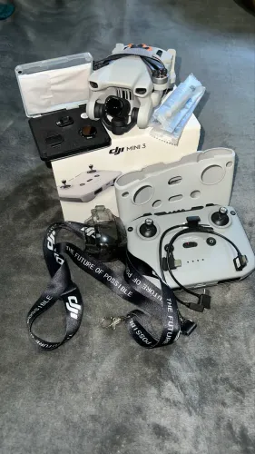Drone DJI mini 3 .