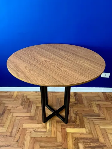 Mesa De Jantar Redonda Pés De Ferro Estilo Industrial 90cm