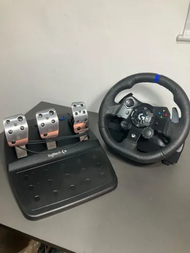 Volante e pedais Logitech G923 Xbox (parcelo 12x)