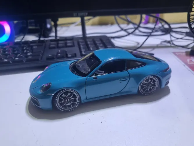 Porche 1/24 sem retrovisor