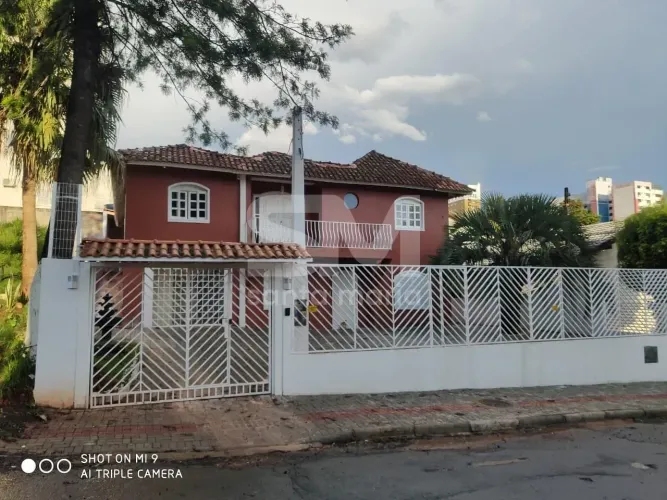 Casa à venda com possibilidade de sala comercial, São Cristóvão, Chapecó, SC