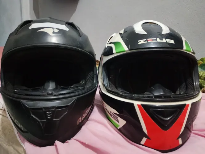 Capacete moto