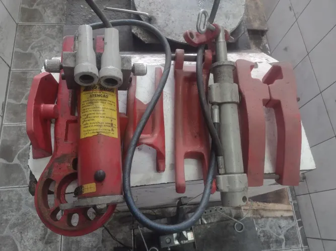 VENDO, CONJUNTO DE MÁQUINAS PARA ALINHAMENTO DE AUTOMÓVEIS PARA CENTRO AUTOMOTIVO
