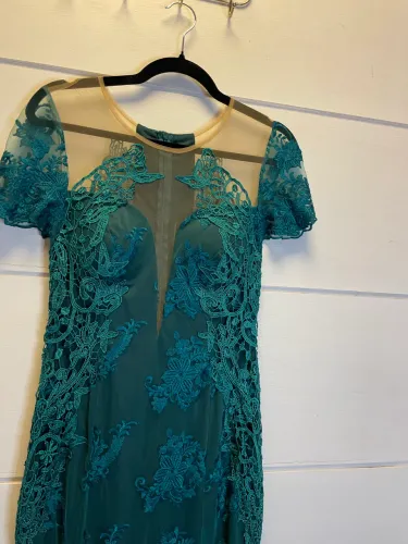 VENDO VESTIDO DE FORMA - CASAMENTO-FESTA 