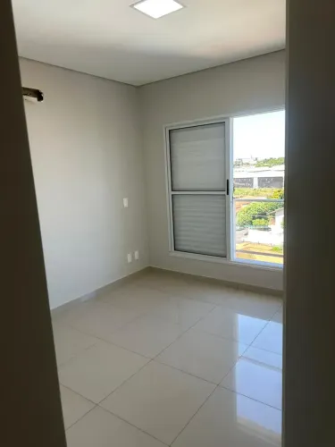 Vendo Apartamento amplo na região do Coxipó