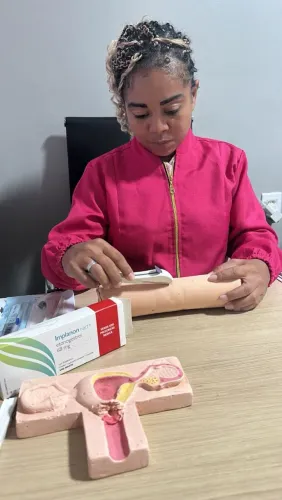 Enfermeira habilitada em inserção de DIU e inplanon.