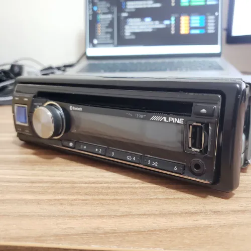 Rádio toca cd Alpine CDE-133bt com bluetooth e usb