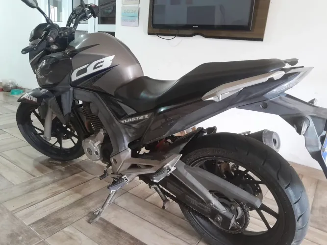 Vendo Moto