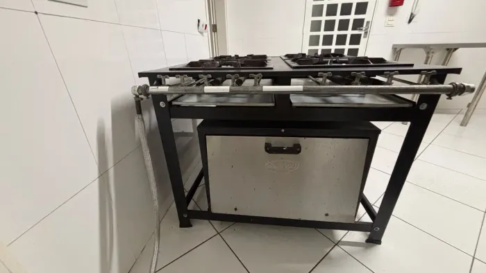 Fogão industrial 4 bocas 40x40