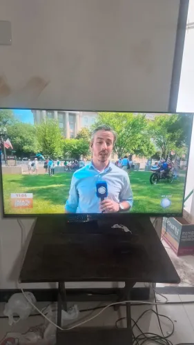 Vendo essa linda smart TV 50 polegadas funcionando perfeitamente
