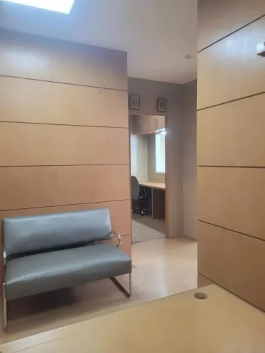 Excelente sala para escritório/ consultório em um lugar privilegiado no bairro Nazaré. Óti