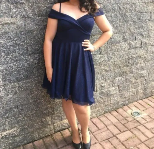 Vestido de festa Azul Marinho com Tule de Brilho - curto