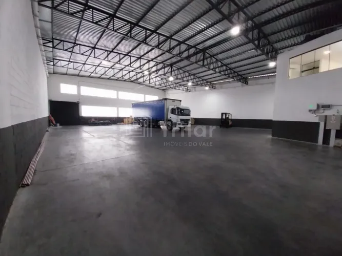 Aluguel de Galpão Industrial em Condomínio com 763,68m² em Jacareí-SP no Rio Comprido