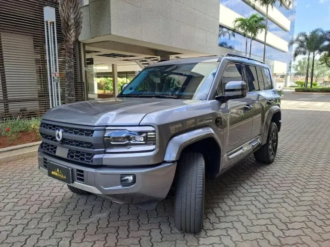 Denza B5 SUV híbrido plug-in 2027
