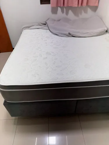 CAMA CASAL QUEEN MAGNÉTICA 