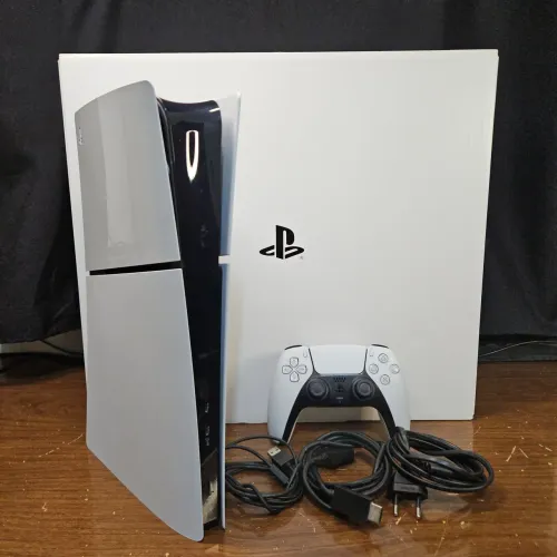 PS5 Slim, Jogue GTA 6, vendo ou troco por peças de PC. Parcelo no cartão.