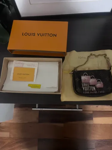 Bolsa L&V edição limitada