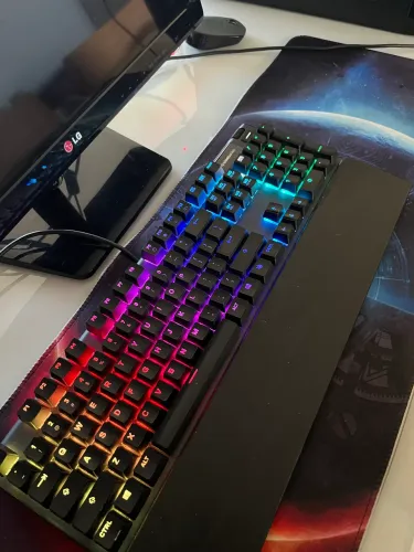 Teclado SteelSeries Apex 5